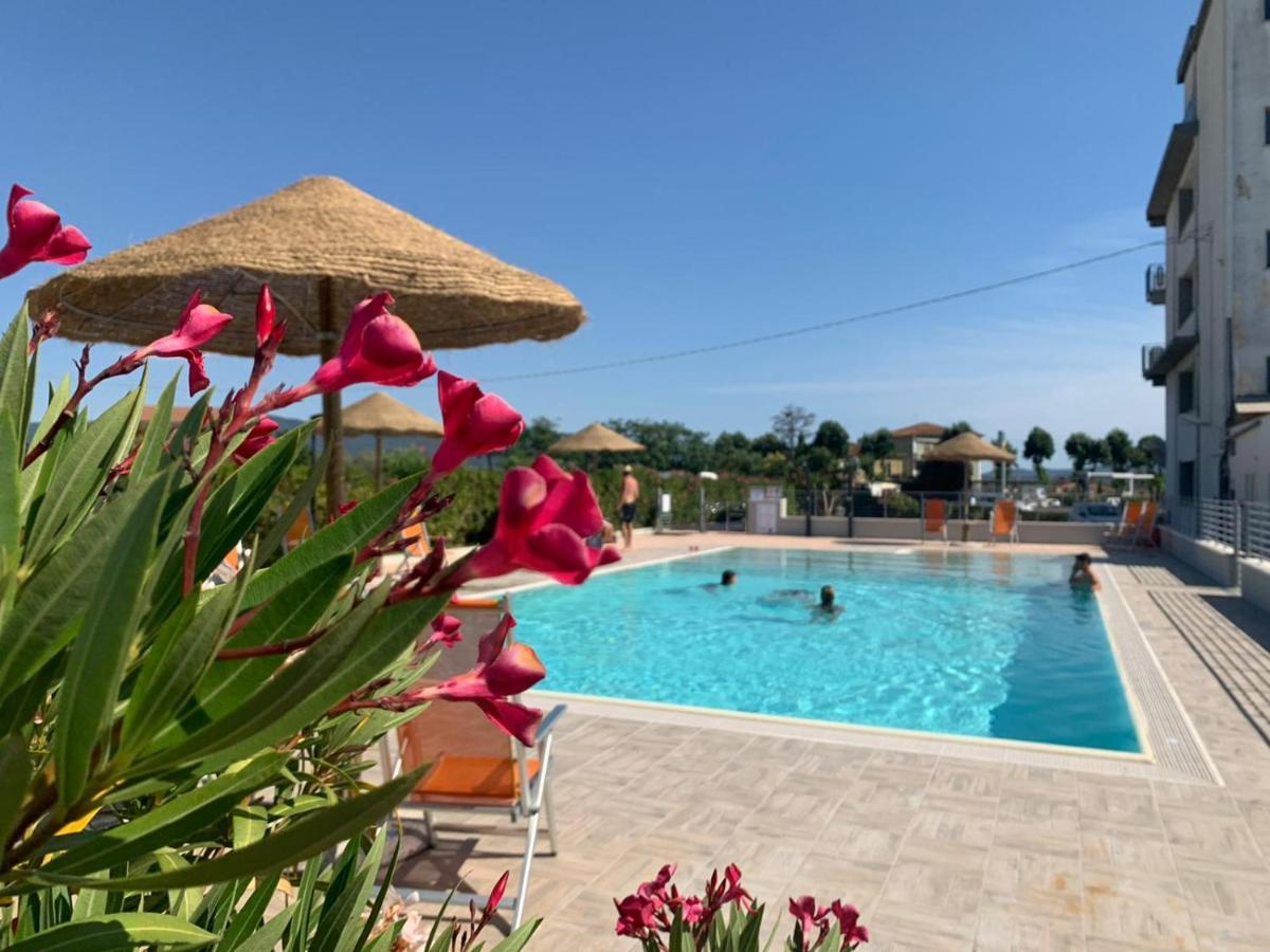 Hotel Letizia Follonica Luaran gambar