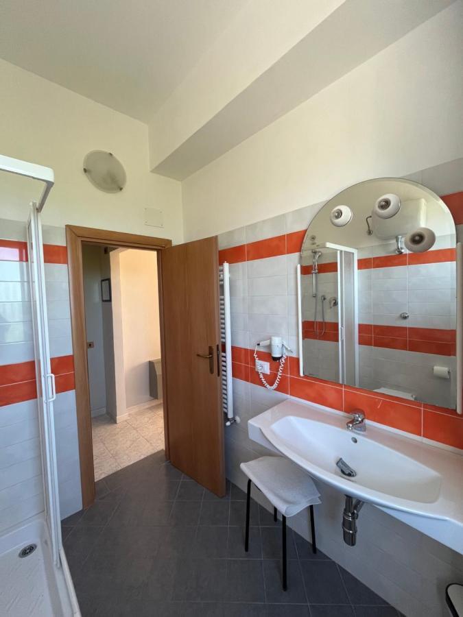Hotel Letizia Follonica Luaran gambar