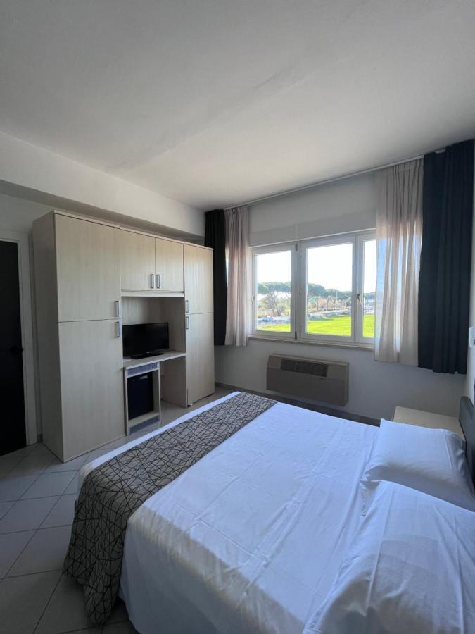 Hotel Letizia Follonica Luaran gambar
