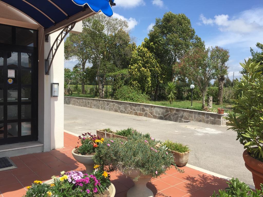Hotel Letizia Follonica Luaran gambar