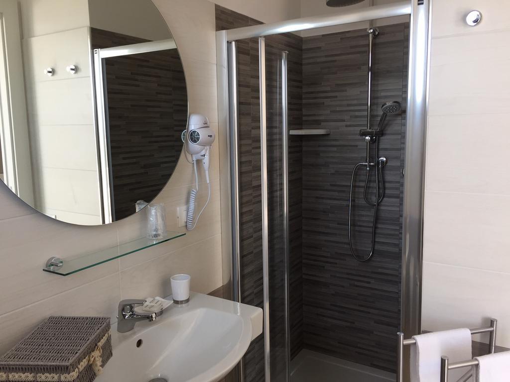 Hotel Letizia Follonica Luaran gambar